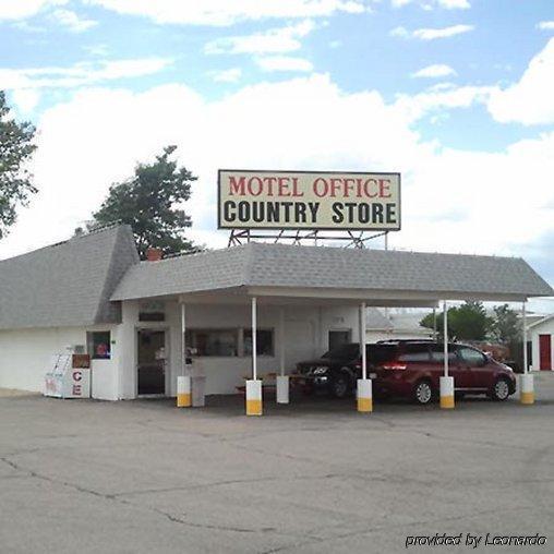 Country Manor Motel Watkins Dış mekan fotoğraf